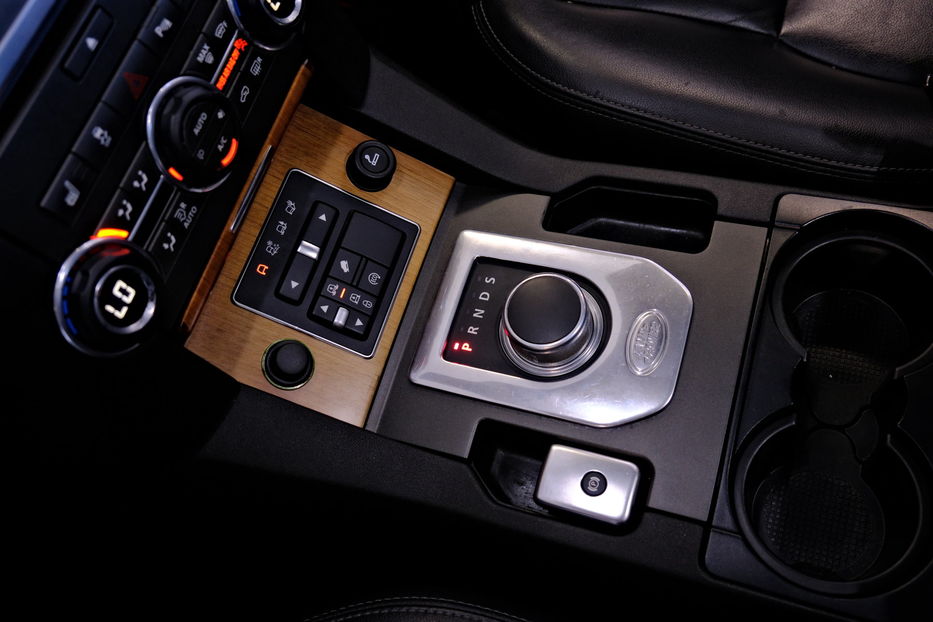 Продам Land Rover Discovery HSE 2014 года в Одессе