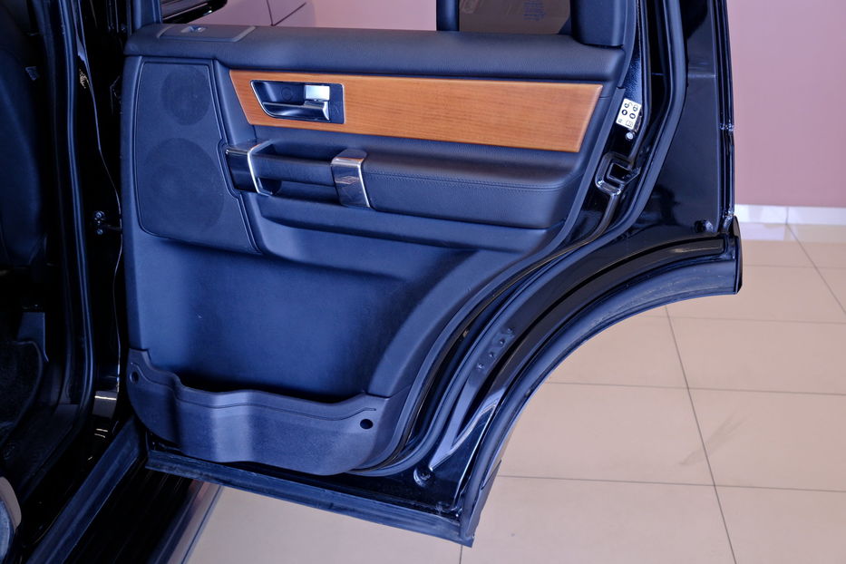 Продам Land Rover Discovery HSE 2014 года в Одессе