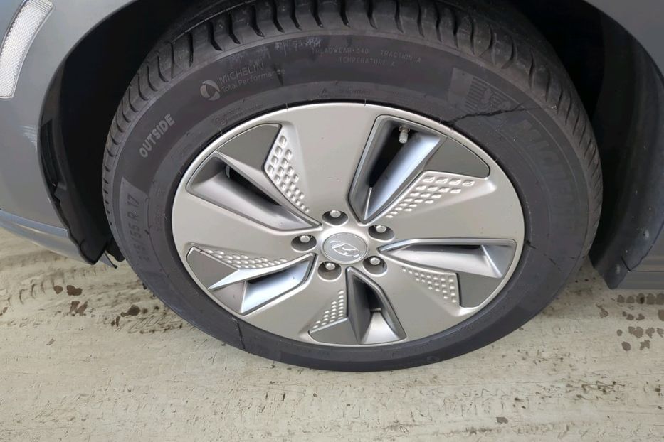 Продам Hyundai Kona 64 KWH, vin  2020 года в Житомире