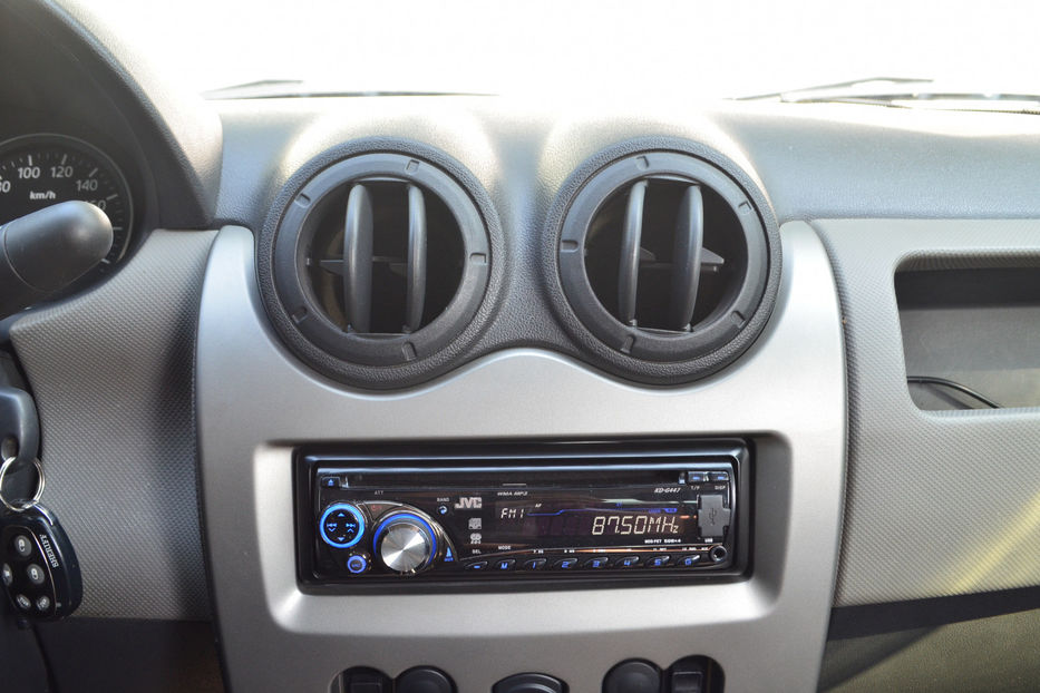 Продам Renault Logan 2010 года в Киеве