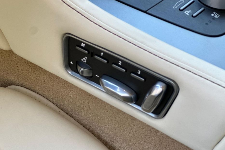 Продам Aston Martin Rapide 2014 года в Киеве