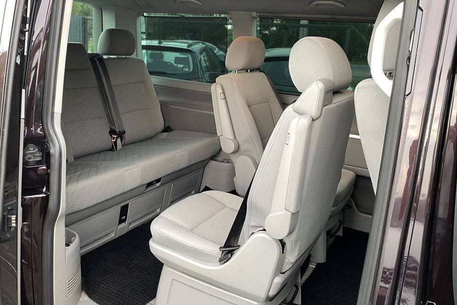 Продам Volkswagen Multivan 7 місць 2014 года в Луцке