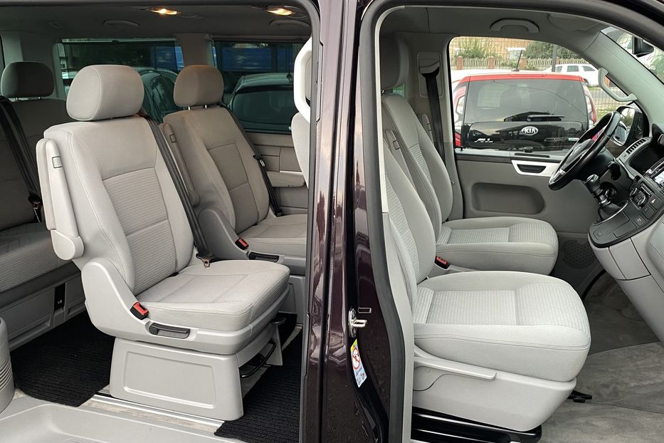 Продам Volkswagen Multivan 7 місць 2014 года в Луцке
