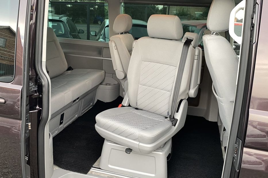Продам Volkswagen Multivan 7 місць 2014 года в Луцке
