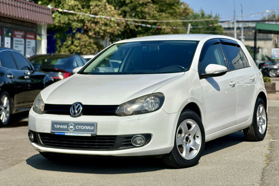 Продам Volkswagen Golf  VI 2010 года в Киеве