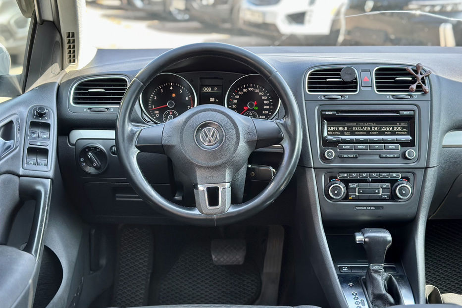 Продам Volkswagen Golf  VI 2010 года в Киеве