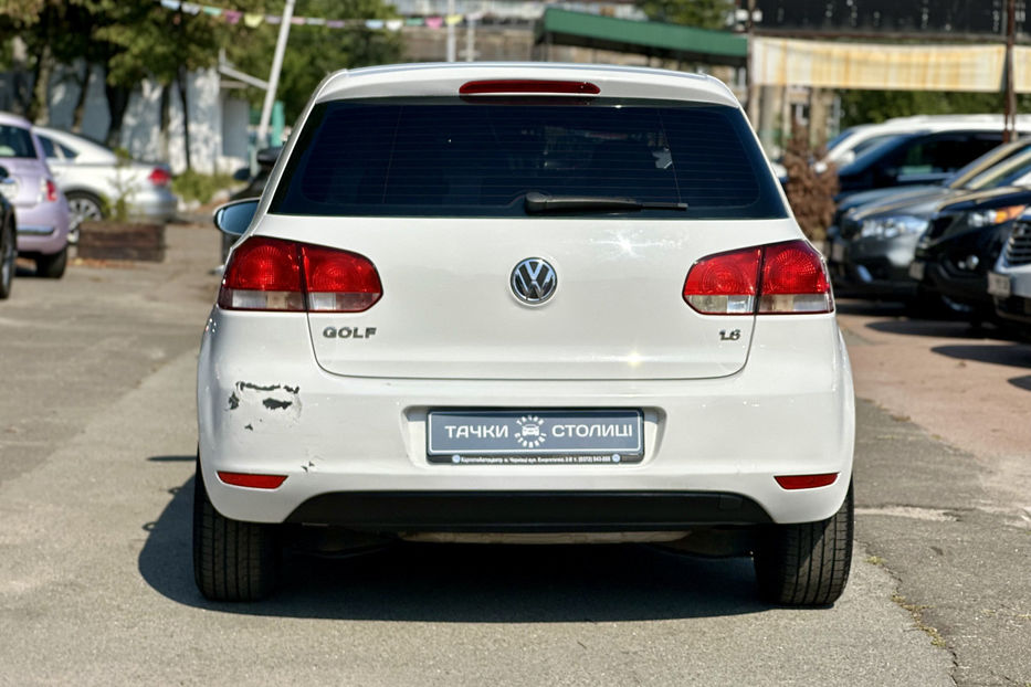 Продам Volkswagen Golf  VI 2010 года в Киеве