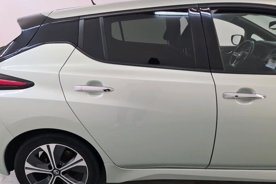 Продам Nissan Leaf EDITION 40kWh v8073 2018 года в Луцке