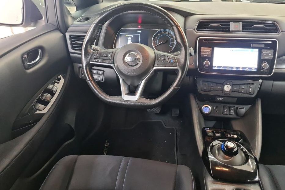 Продам Nissan Leaf EDITION 40kWh v8073 2018 года в Луцке