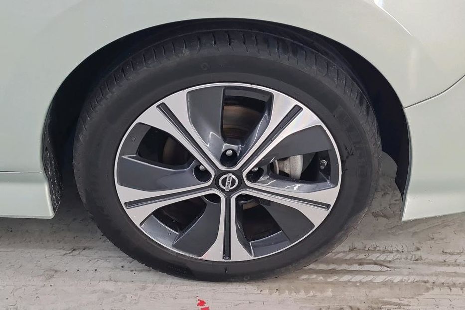 Продам Nissan Leaf EDITION 40kWh v8073 2018 года в Луцке