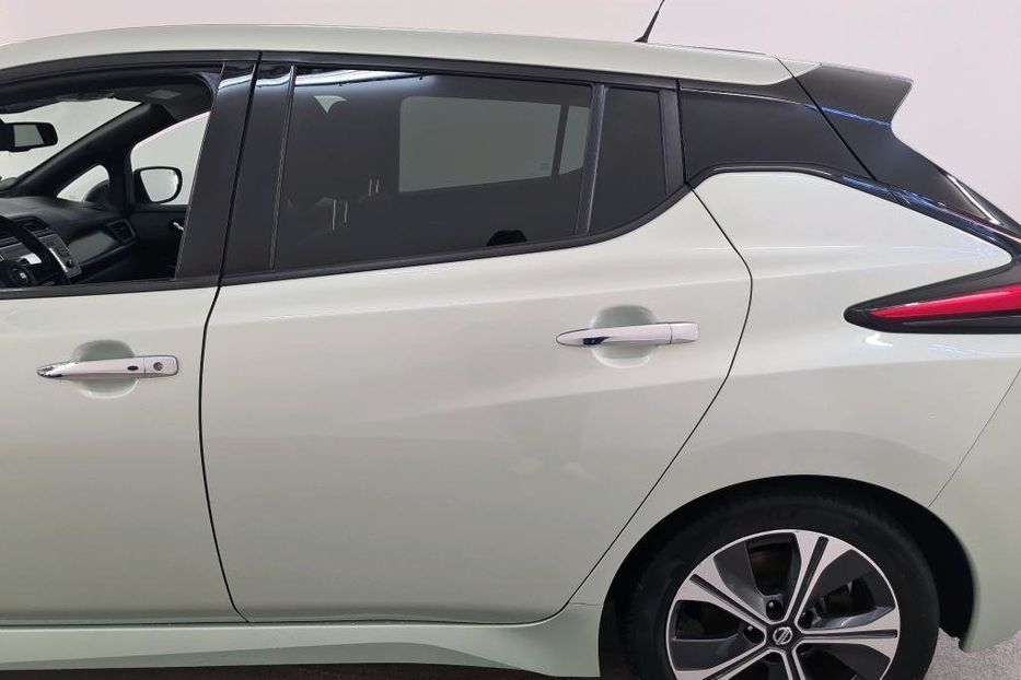 Продам Nissan Leaf EDITION 40kWh v8073 2018 года в Луцке