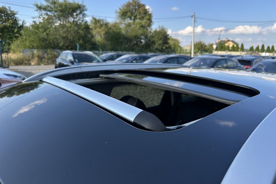 Продам Kia Niro 64 кВт Макс. комплектація Люк  2022 года в Львове