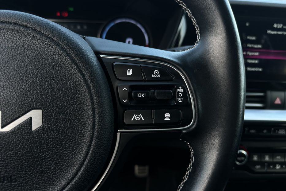 Продам Kia Niro 64 кВт Макс. комплектація Люк  2022 года в Львове