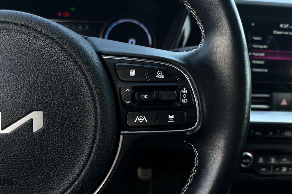 Продам Kia Niro 64 кВт Макс. комплектація Люк  2022 года в Львове