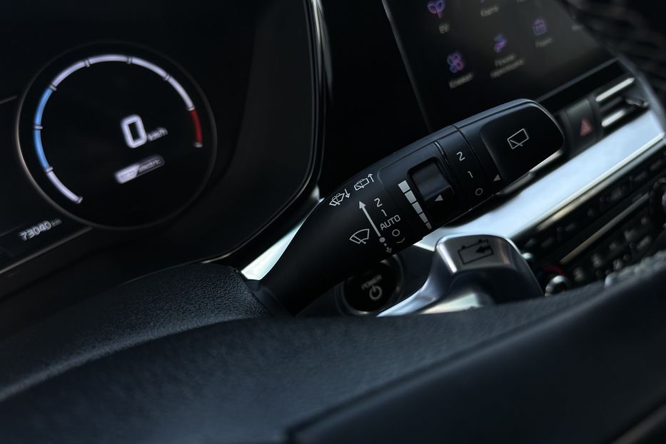 Продам Kia Niro 64 кВт Макс. комплектація Люк  2022 года в Львове