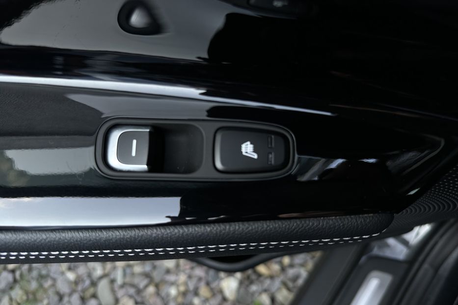 Продам Kia Niro 64 кВт Макс. комплектація Люк  2022 года в Львове