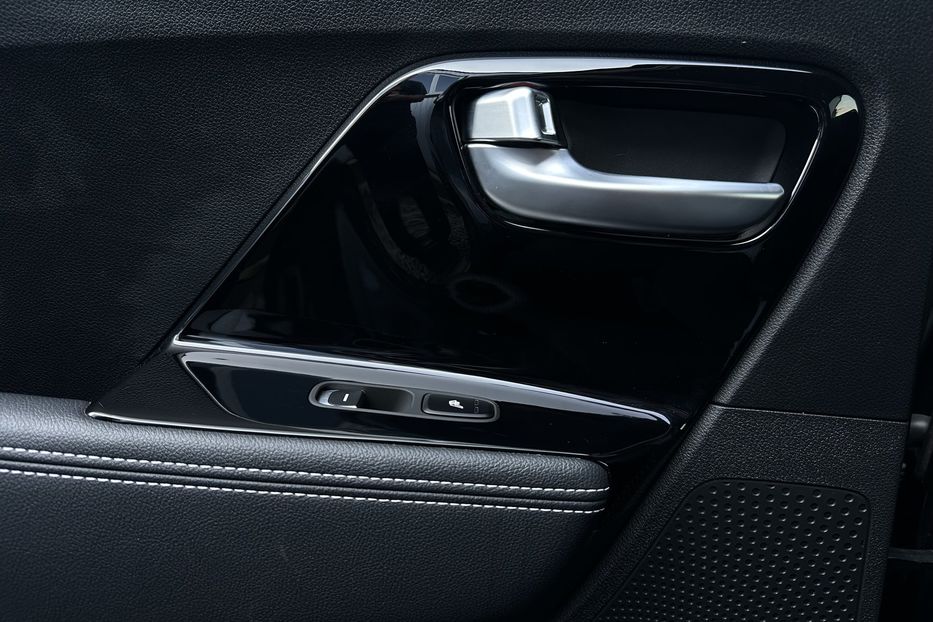 Продам Kia Niro 64 кВт Макс. комплектація Люк  2022 года в Львове