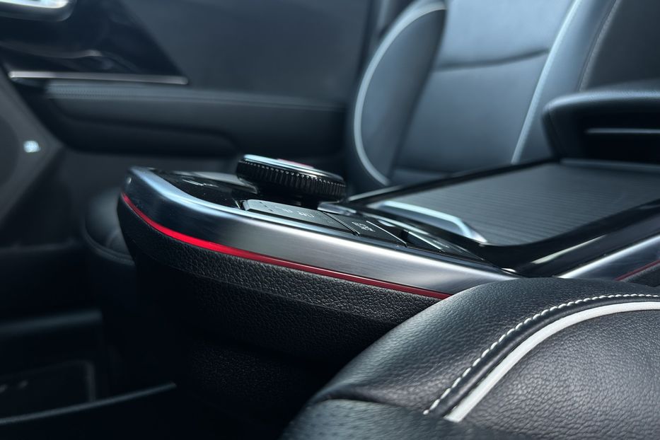 Продам Kia Niro 64 кВт Макс. комплектація Люк  2022 года в Львове