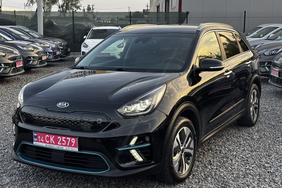 Продам Kia Niro 64 квт 2020 года в Львове