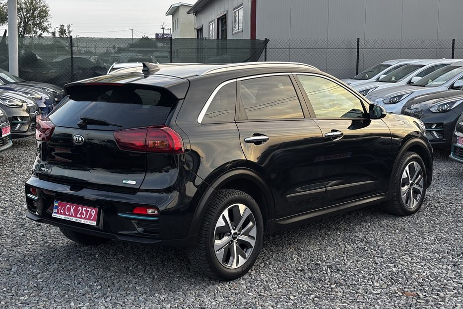 Продам Kia Niro 64 квт 2020 года в Львове