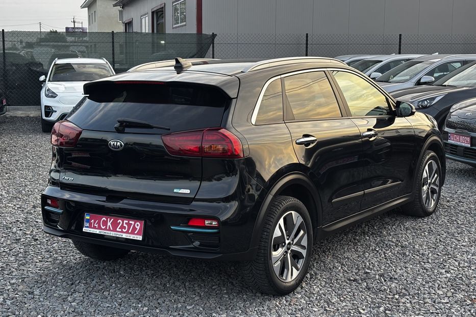 Продам Kia Niro 64 квт 2020 года в Львове