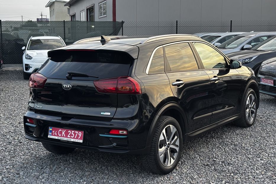 Продам Kia Niro 64 квт 2020 года в Львове