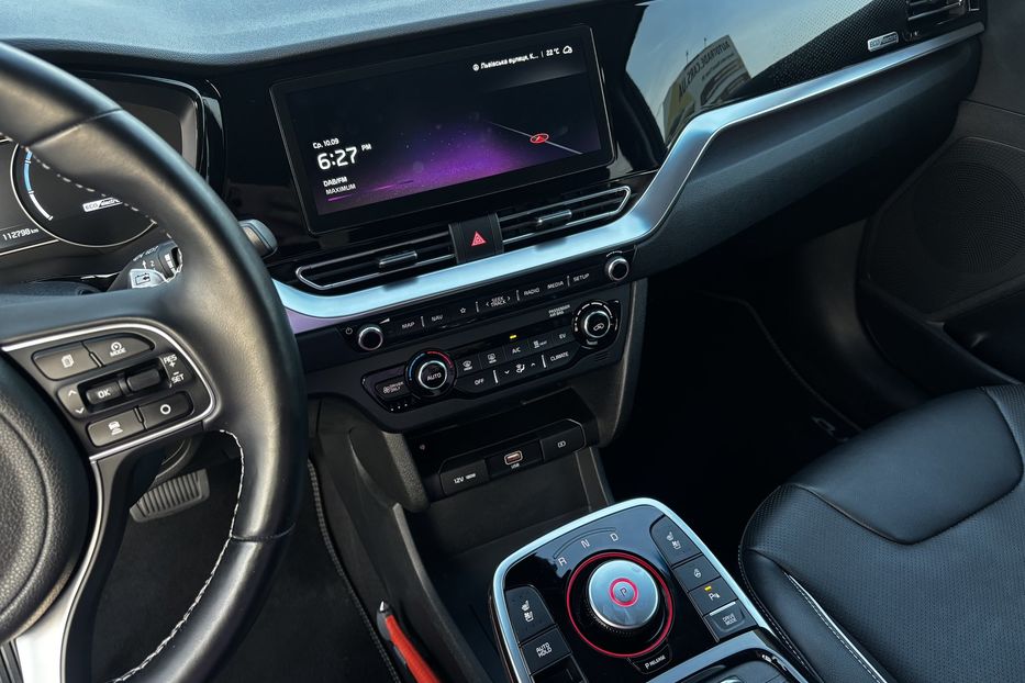 Продам Kia Niro 64 квт 2020 года в Львове