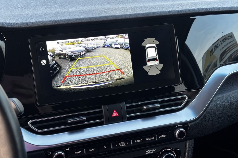 Продам Kia Niro 64 квт 2020 года в Львове