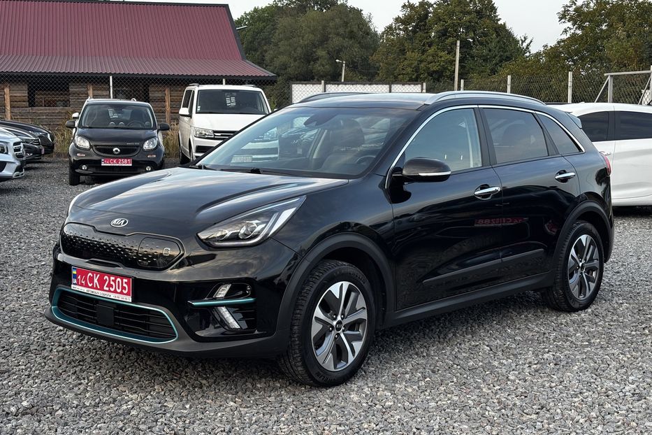 Продам Kia Niro 64квт  2021 года в Львове