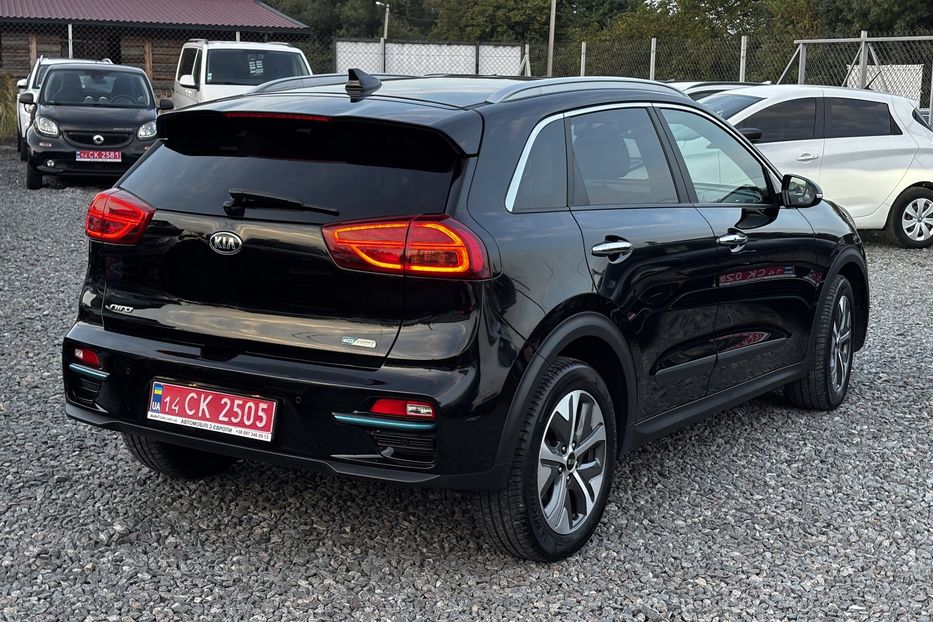 Продам Kia Niro 64квт  2021 года в Львове