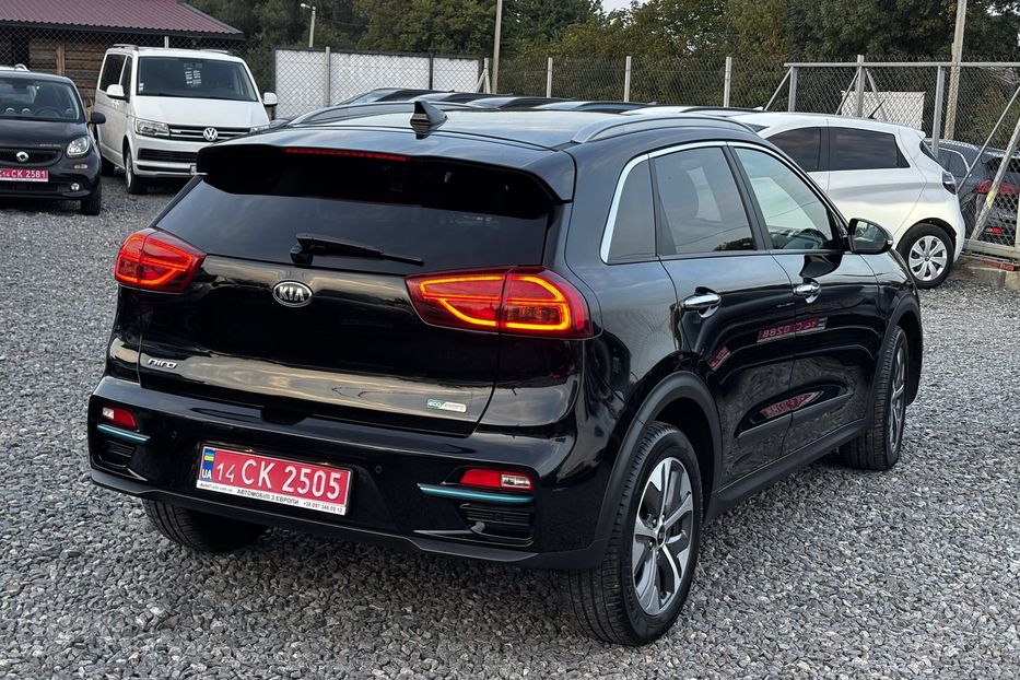 Продам Kia Niro 64квт  2021 года в Львове