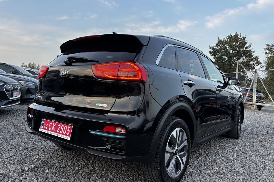 Продам Kia Niro 64квт  2021 года в Львове