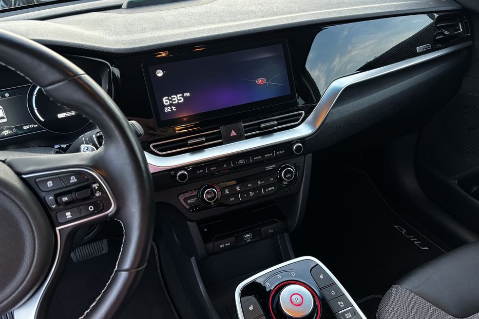 Продам Kia Niro 64квт  2021 года в Львове