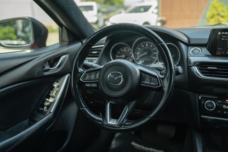 Продам Mazda 6 Touring 2017 года в Черновцах