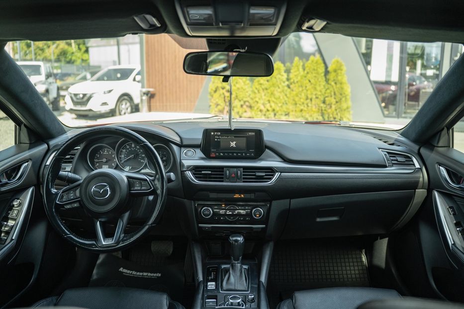 Продам Mazda 6 Touring 2017 года в Черновцах