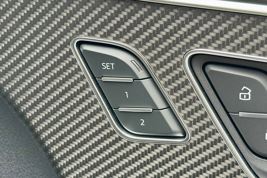 Продам Audi RS Q8 2020 года в Киеве