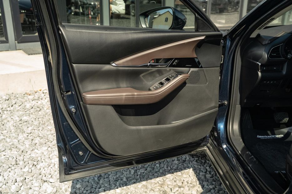 Продам Mazda 2 CX-30 2021 года в Черновцах