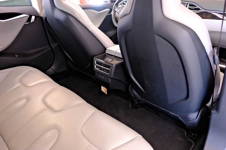 Продам Tesla Model S 2016 года в Одессе