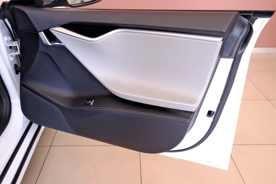 Продам Tesla Model S 2016 года в Одессе