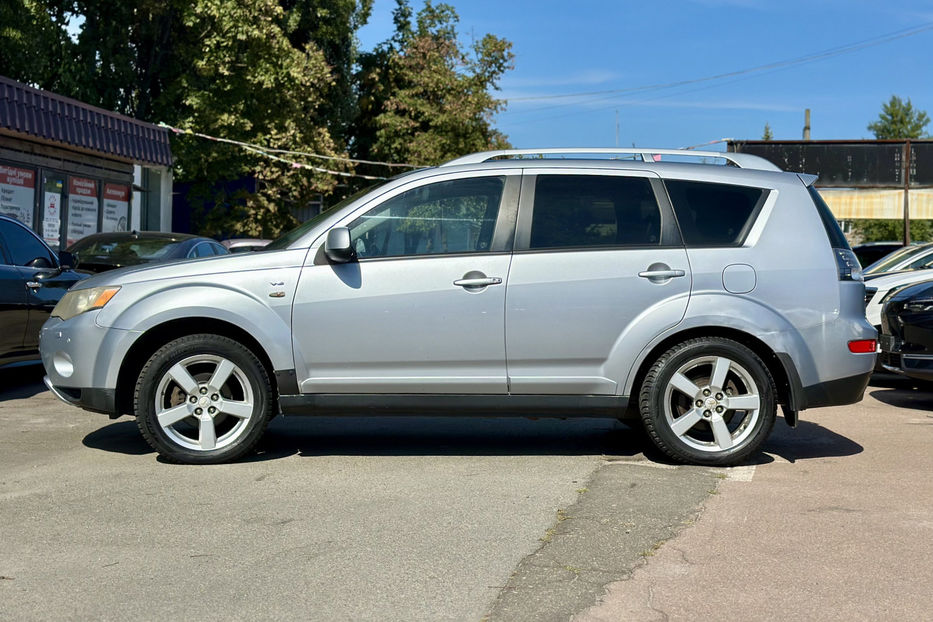 Продам Mitsubishi Outlander XL 2008 года в Киеве
