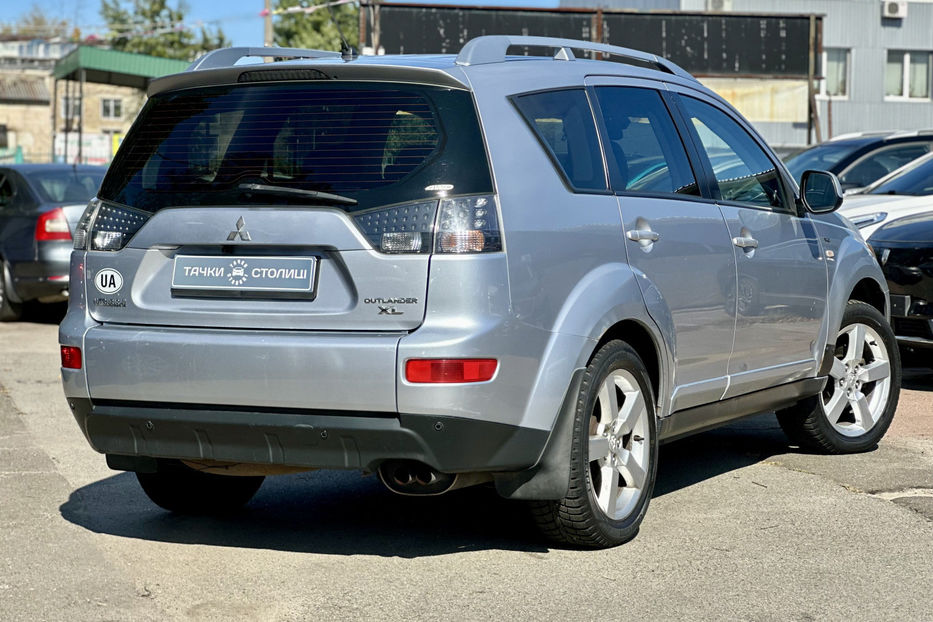 Продам Mitsubishi Outlander XL 2008 года в Киеве