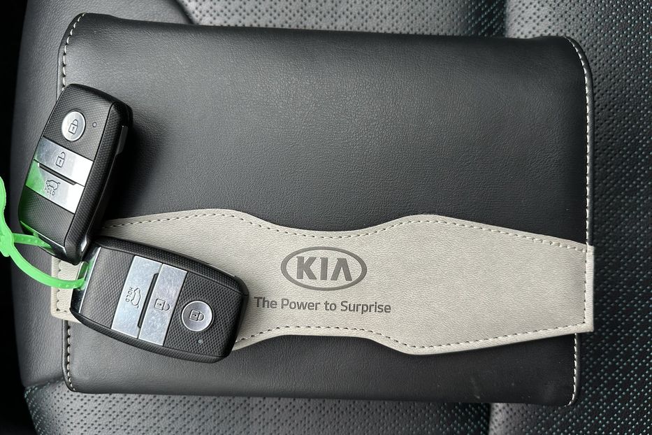 Продам Kia Niro 64 кВт Макс. комплектація Люк 2020 года в Львове