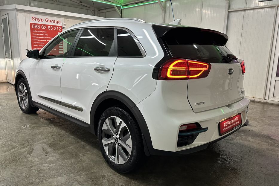 Продам Kia Niro 64 кВт Макс. комплектація Люк 2020 года в Львове