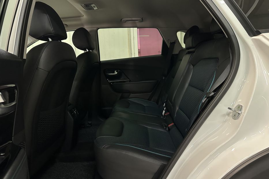 Продам Kia Niro 64 кВт Макс. комплектація Люк 2020 года в Львове
