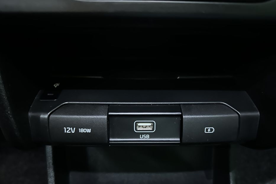 Продам Kia Niro 64 кВт Макс. комплектація Люк 2020 года в Львове