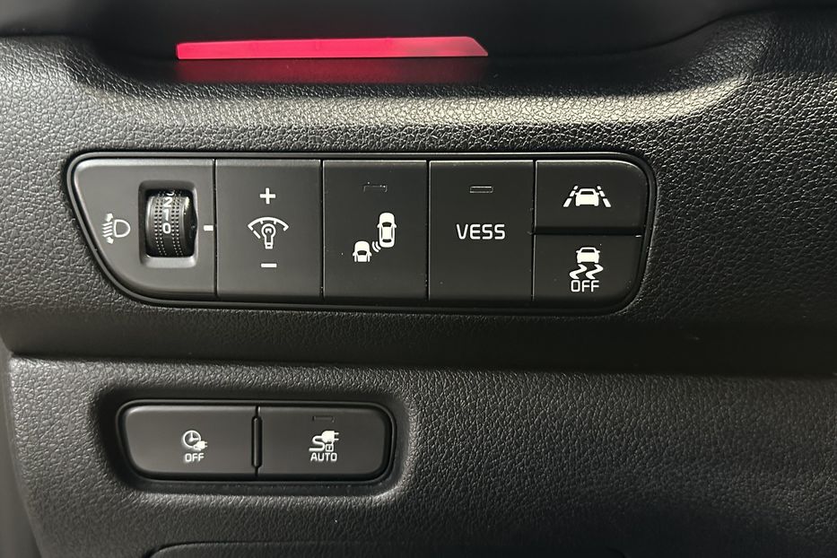 Продам Kia Niro 64 кВт Макс. комплектація Люк 2020 года в Львове