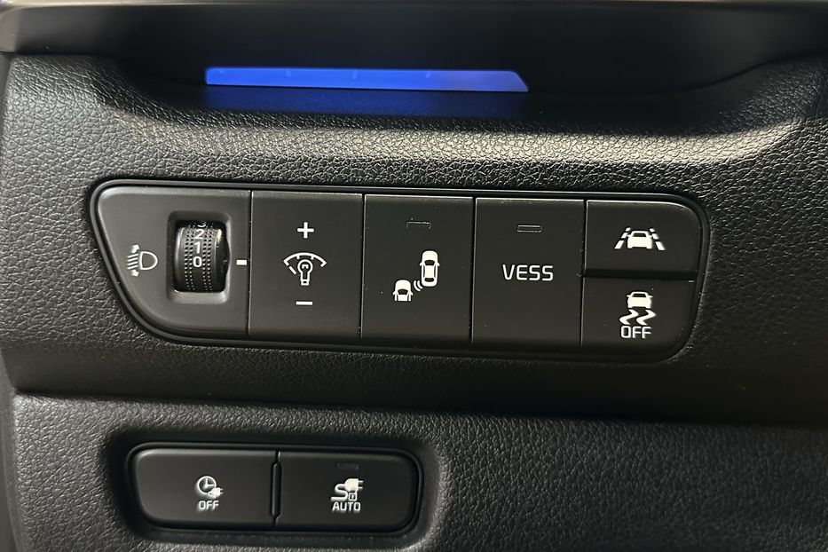 Продам Kia Niro 64 кВт Макс. комплектація Люк 2020 года в Львове