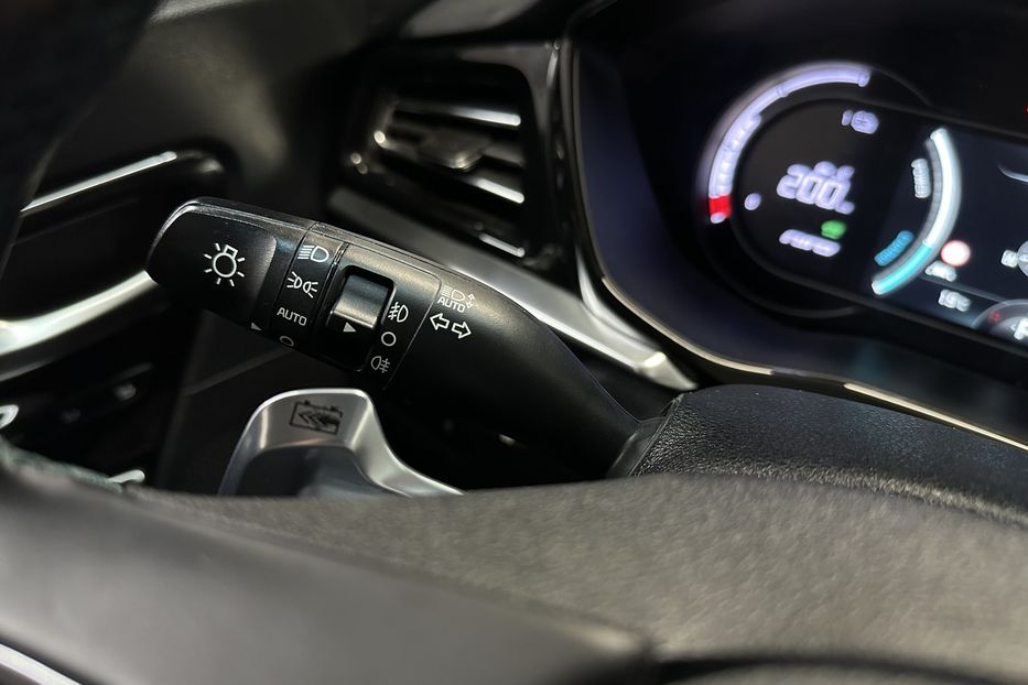 Продам Kia Niro 64 кВт Макс. комплектація Люк 2020 года в Львове