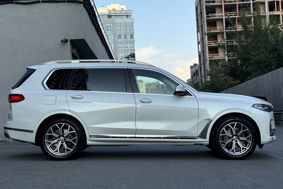 Продам BMW X7 30 xDrive 2020 года в Киеве