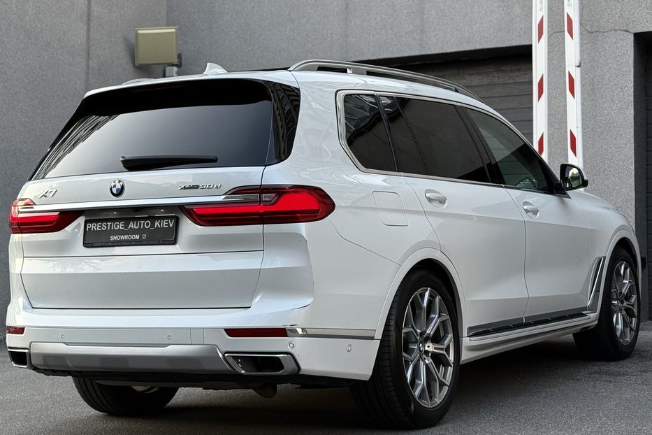 Продам BMW X7 30 xDrive 2020 года в Киеве